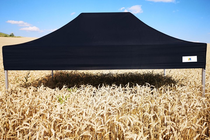 Čierny reklamný stan 3x6m PROMOSTAN v exteriéri