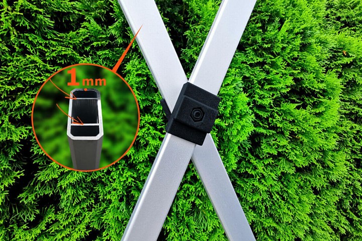 Detail krížového spoja hliníkovej konštrukcie stanu 3x6m